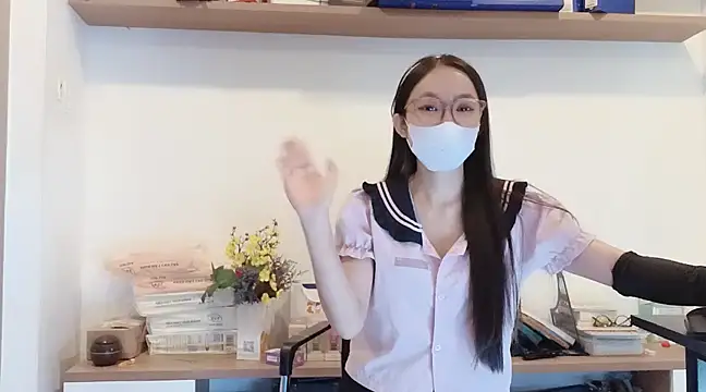 Snapshot of Lush-Office chatting on February 25, 11:10 am Lush-Office online show from February 25, 11:10 am