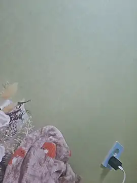 Snapshot of sklkeee0531 chatting on February 28, 3:04 pm sklkeee0531 online show from February 28, 3:04 pm