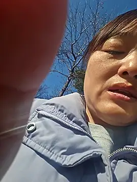 Snapshot of sklkeee0531 chatting on January 23, 4:19 am sklkeee0531 online show from January 23, 4:19 am