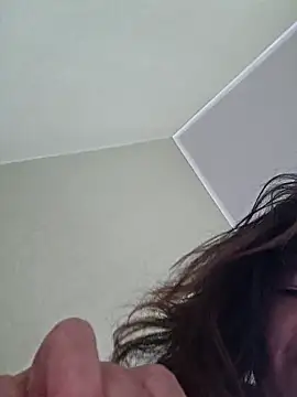 Snapshot of sklkeee0531 chatting on January 18, 6:13 am sklkeee0531 online show from January 18, 6:13 am