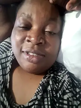 omalicha98 online show from March 24, 1:11 pm