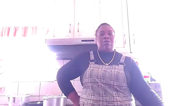 Snapshot of omalicha98 chatting on December 15, 7:25 am omalicha98 online show from December 15, 7:25 am