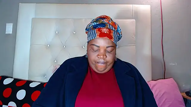 omalicha98 online show from May 7, 6:39 am