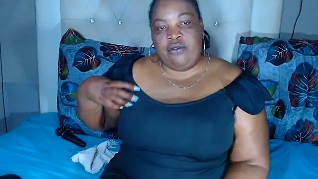 omalicha98 online show from July 22, 6:59 am