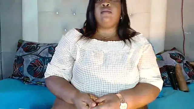 omalicha98 online show from April 11, 7:45 am