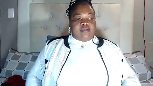 omalicha98 online show from May 21, 6:33 am