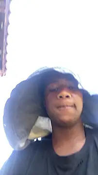 snotLoud online show from February 25, 7:19 am