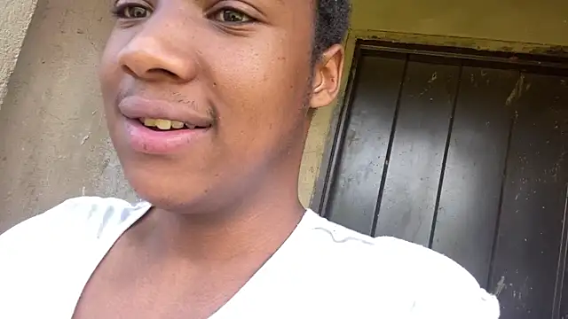 snotLoud online show from February 7, 8:00 am