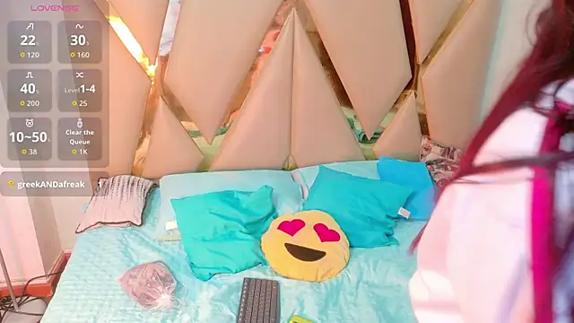 hot-littlechill online show from October 13, 7:26 pm