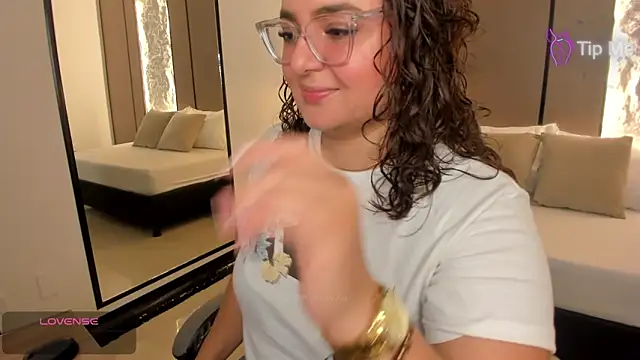 lilly ass  online show from May 27, 12:34 pm
