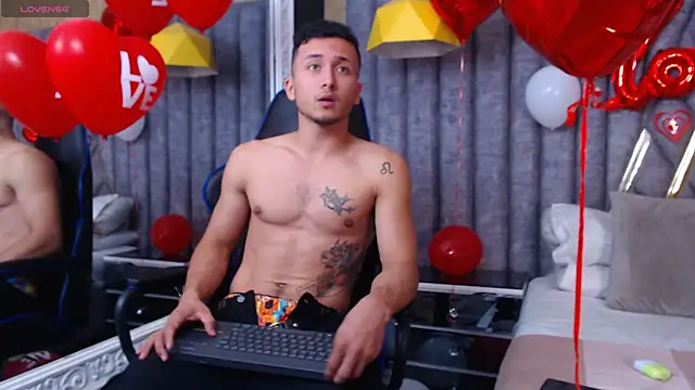 BrandonColee online show from February 15, 3:39 pm