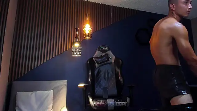 BrandonColee online show from March 19, 3:29 pm