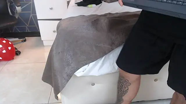 BrandonColee online show from February 21, 12:27 pm