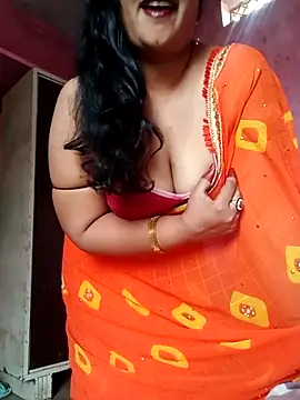 Snapshot of Haseena_Baby chatting on October 24, 3:27 am Haseena Baby online show from October 24, 3:27 am