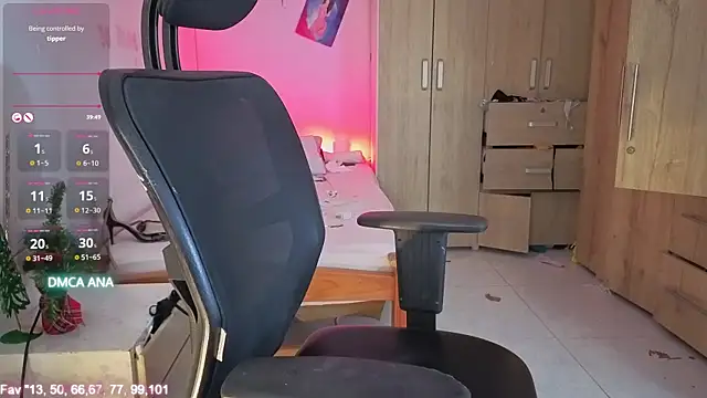 Snapshot of Anatomson___ chatting on November 14, 2:32 pm Anatomson online show from November 14, 2:32 pm