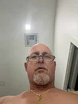 carlospingalinda online show from February 24, 10:54 pm