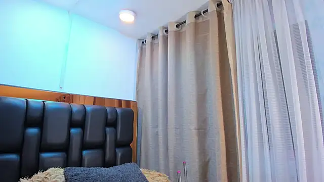 Katalina Evans online show from April 9, 11:38 am