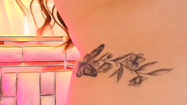 Snapshot of Katalina_Evans chatting on March 20, 3:36 pm Katalina Evans online show from March 20, 3:36 pm