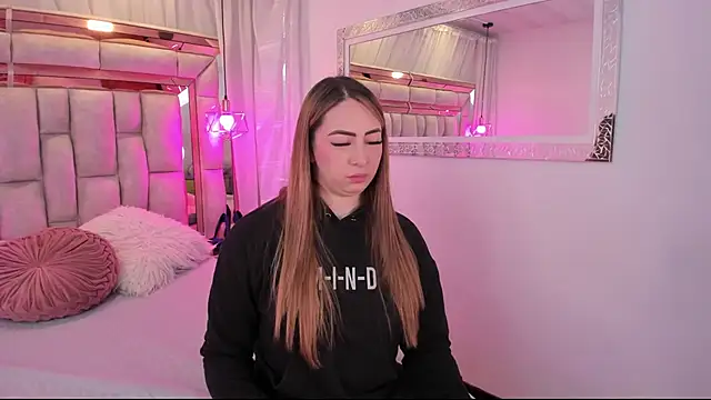 Snapshot of Katalina_Evans chatting on November 26, 10:59 am Katalina Evans online show from November 26, 10:59 am