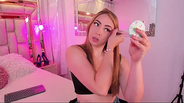 Snapshot of Katalina_Evans chatting on December 1, 11:00 am Katalina Evans online show from December 1, 11:00 am