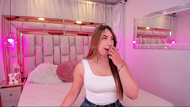 Snapshot of Katalina_Evans chatting on September 25, 12:00 pm Katalina Evans online show from September 25, 12:00 pm