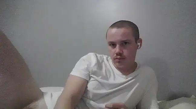 Snapshot of purplhouse chatting on January 11, 5:07 pm purplhouse online show from January 11, 5:07 pm