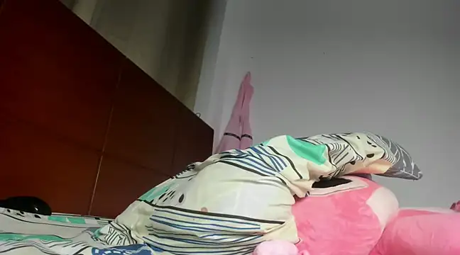 Snapshot of Amber_ly chatting on March 2, 9:43 am Amber ly online show from March 2, 9:43 am