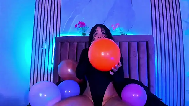 BrigitteRoy  online show from October 22, 3:06 am