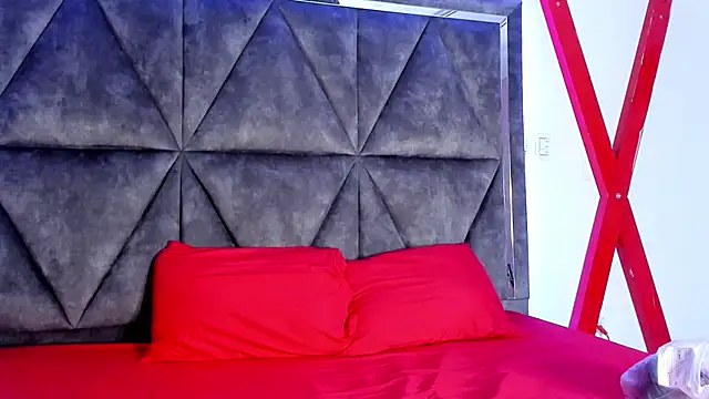 BrigitteRoy  online show from February 17, 3:15 am