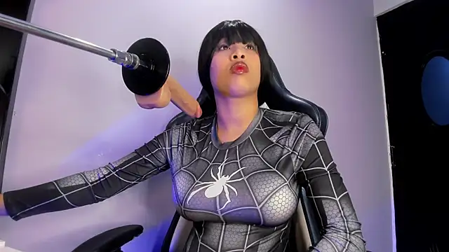 BrigitteRoy  online show from May 30, 3:02 am