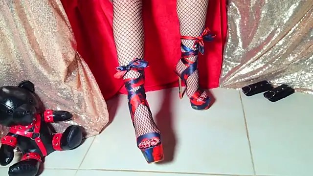 --SUNNY-- online show from April 17, 5:05 pm