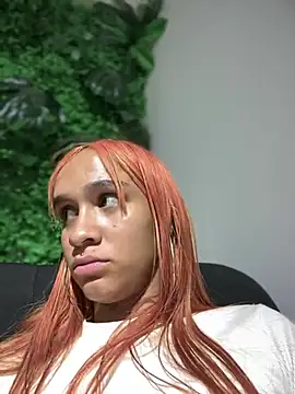 Snapshot of Isabellaa_Hot chatting on January 16, 5:42 am Isabellaa Hot online show from January 16, 5:42 am