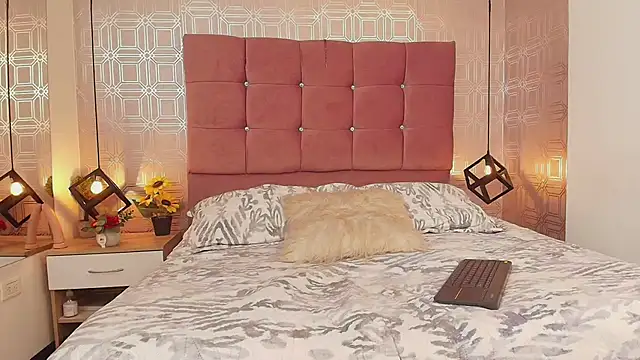 victoriapalmerfg online show from February 27, 7:47 pm