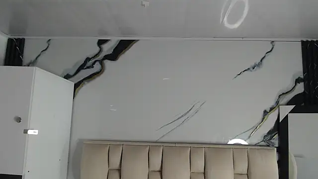 esmeralda-bk online show from March 31, 9:06 pm