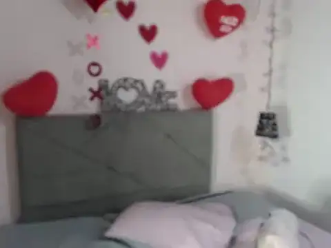 Snapshot of esmeralda-bk chatting on February 27, 1:52 am esmeralda-bk online show from February 27, 1:52 am