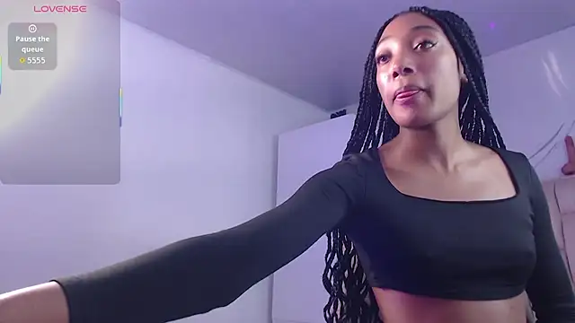 esmeralda-bk online show from April 15, 7:58 pm