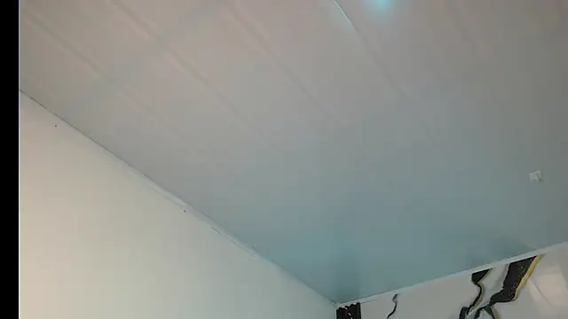 esmeralda-bk online show from December 15, 9:20 pm