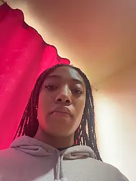 esmeralda-bk online show from March 12, 7:40 pm