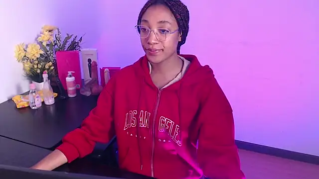 esmeralda-bk online show from March 18, 10:43 pm