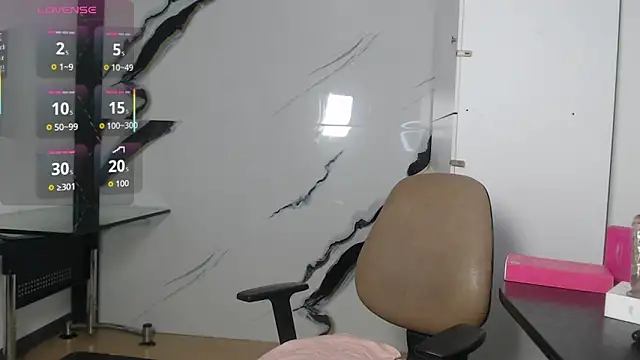 esmeralda-bk online show from November 7, 10:46 pm