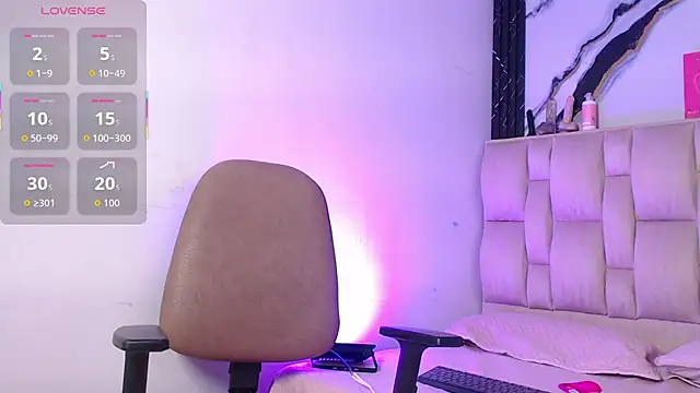 esmeralda-bk online show from March 4, 9:22 pm