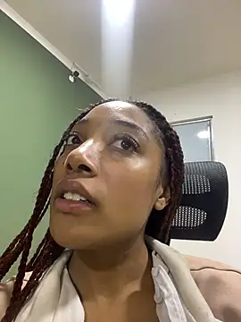 esmeralda-bk online show from March 11, 7:41 pm