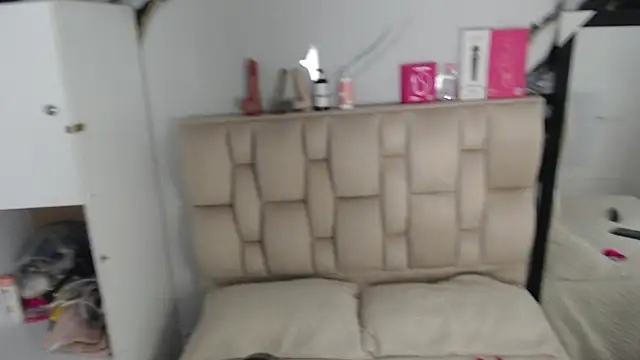 esmeralda-bk online show from March 27, 10:00 pm