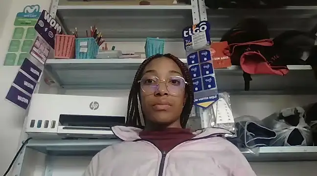 Snapshot of esmeralda-bk chatting on March 18, 10:37 pm esmeralda-bk online show from March 18, 10:37 pm