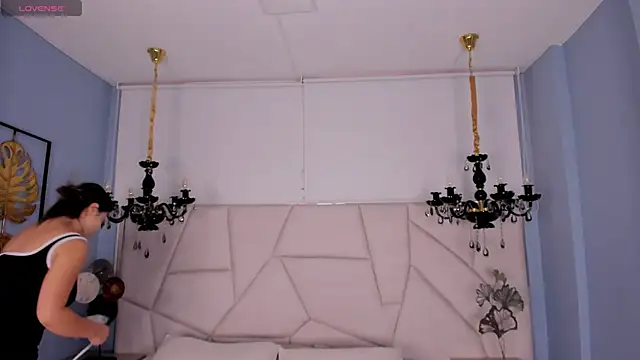 Snapshot of Aitana_Hilton_ chatting on November 26, 11:54 am Aitana Hilton online show from November 26, 11:54 am