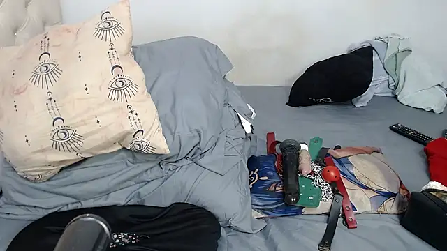 MilfJade online show from January 12, 9:52 pm