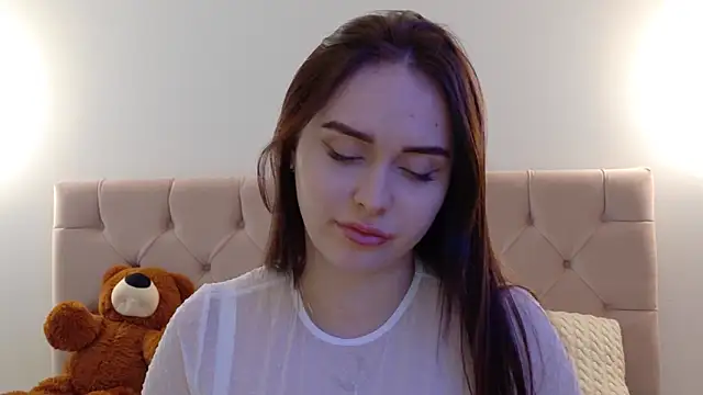 Lilliana Moon online show from March 20, 9:15 am