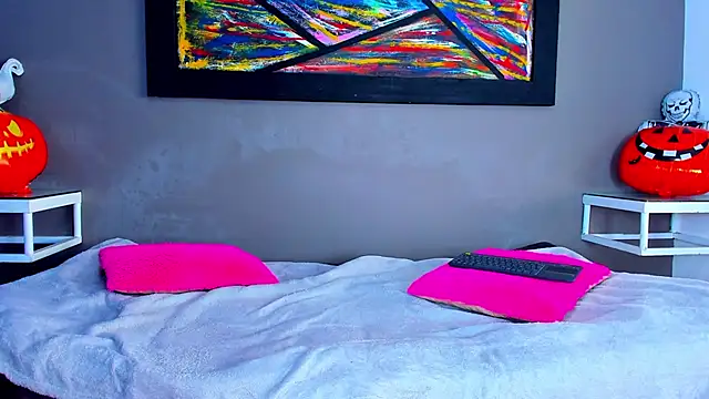 Charlotte curvy  online show from October 31, 8:16 pm