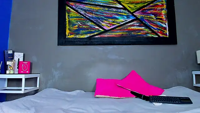 Charlotte curvy  online show from April 9, 8:26 pm