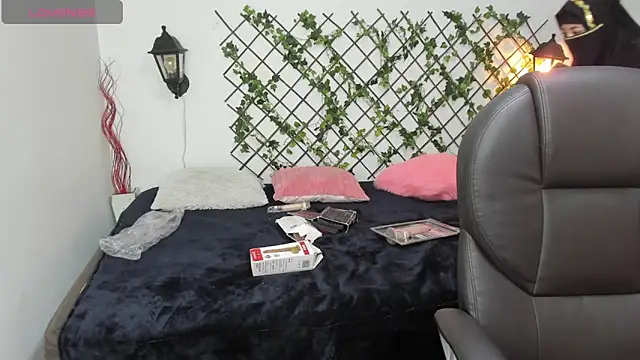 zahra Jalid online show from October 22, 9:24 pm